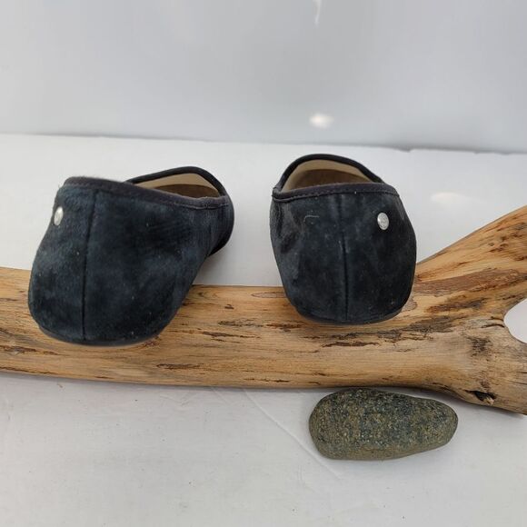 Ugg black suede flats rhinestone bow - Picture 7 of 12